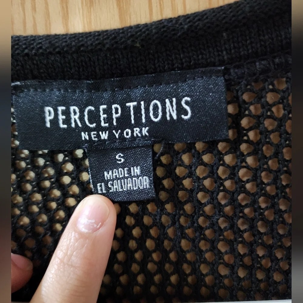 Perception Cardigan Size S Black, Acrylic - Picture 5 of 5